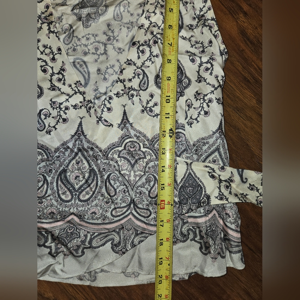 Banana Republic White Silk Paisley Wrap XS Sleeveless Blouse - Picture 6 of 9